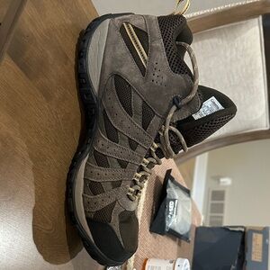 Columbia Men's Brown and Black Athletic Shoes